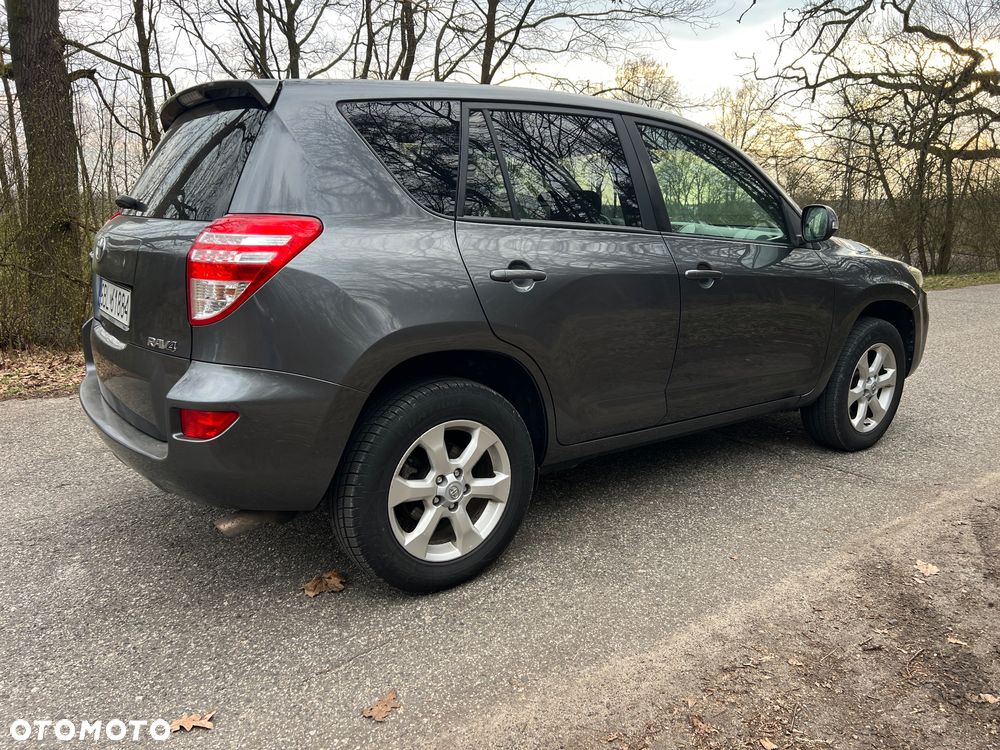 Toyota RAV4 2.0 VVT-i Sol - 8