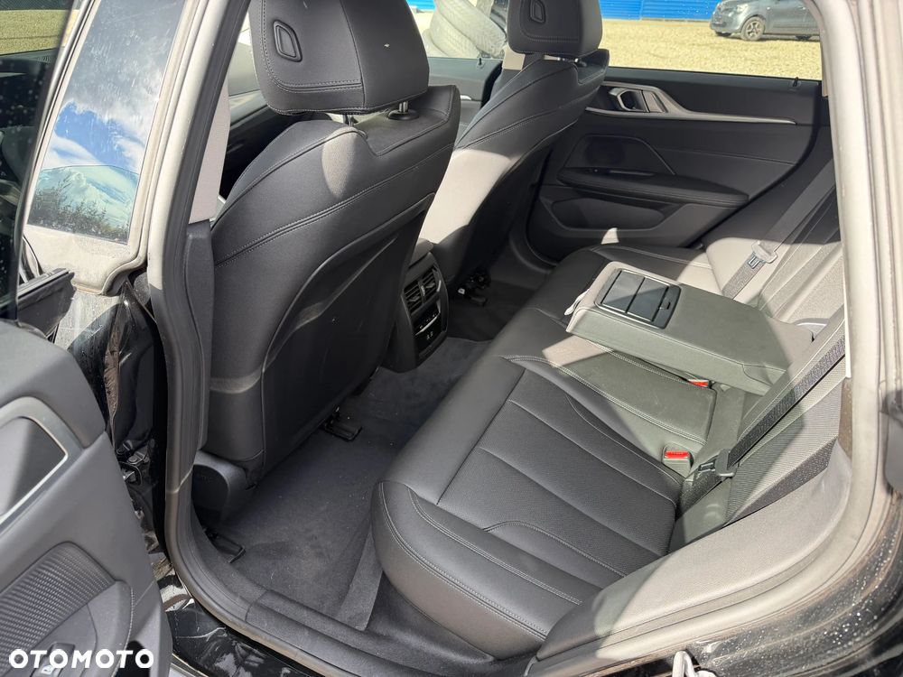 BMW i4 eDrive40 Gran Coupe - 16