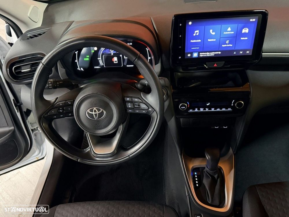 Toyota Yaris Cross 1.5 HDF Comfort Plus - 8