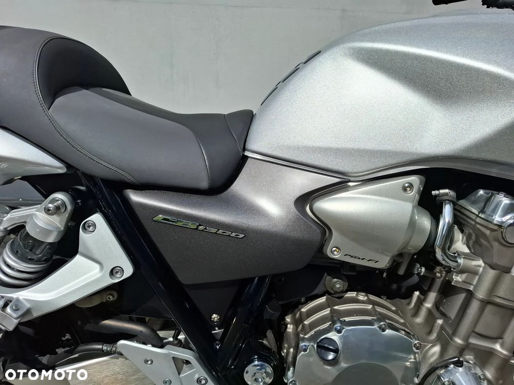 Honda CB - 17