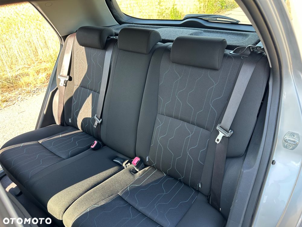 Toyota Auris 1.33 VVT-i Active - 32
