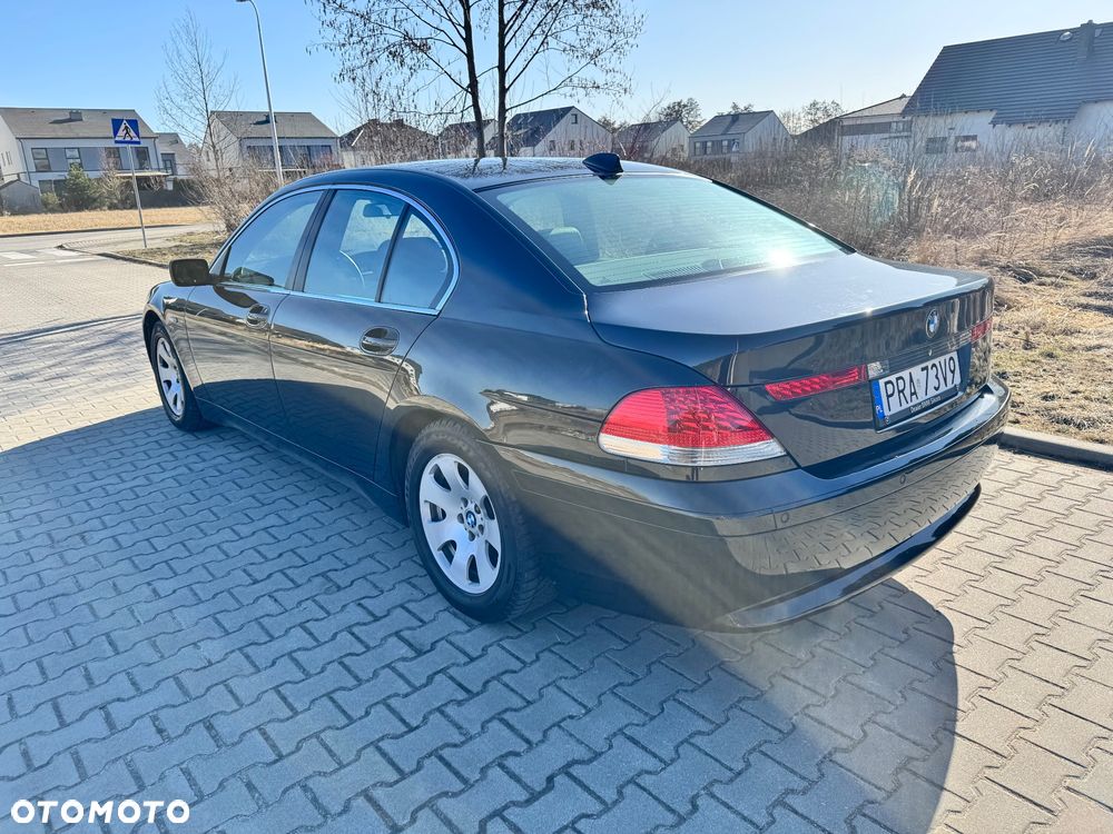 BMW Seria 7 735i - 1