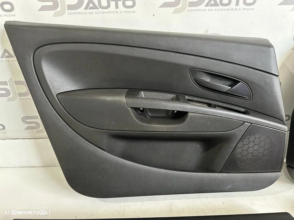 Farda / Quartela Frente / Trás - Fiat Grand Punto (2013) - 3