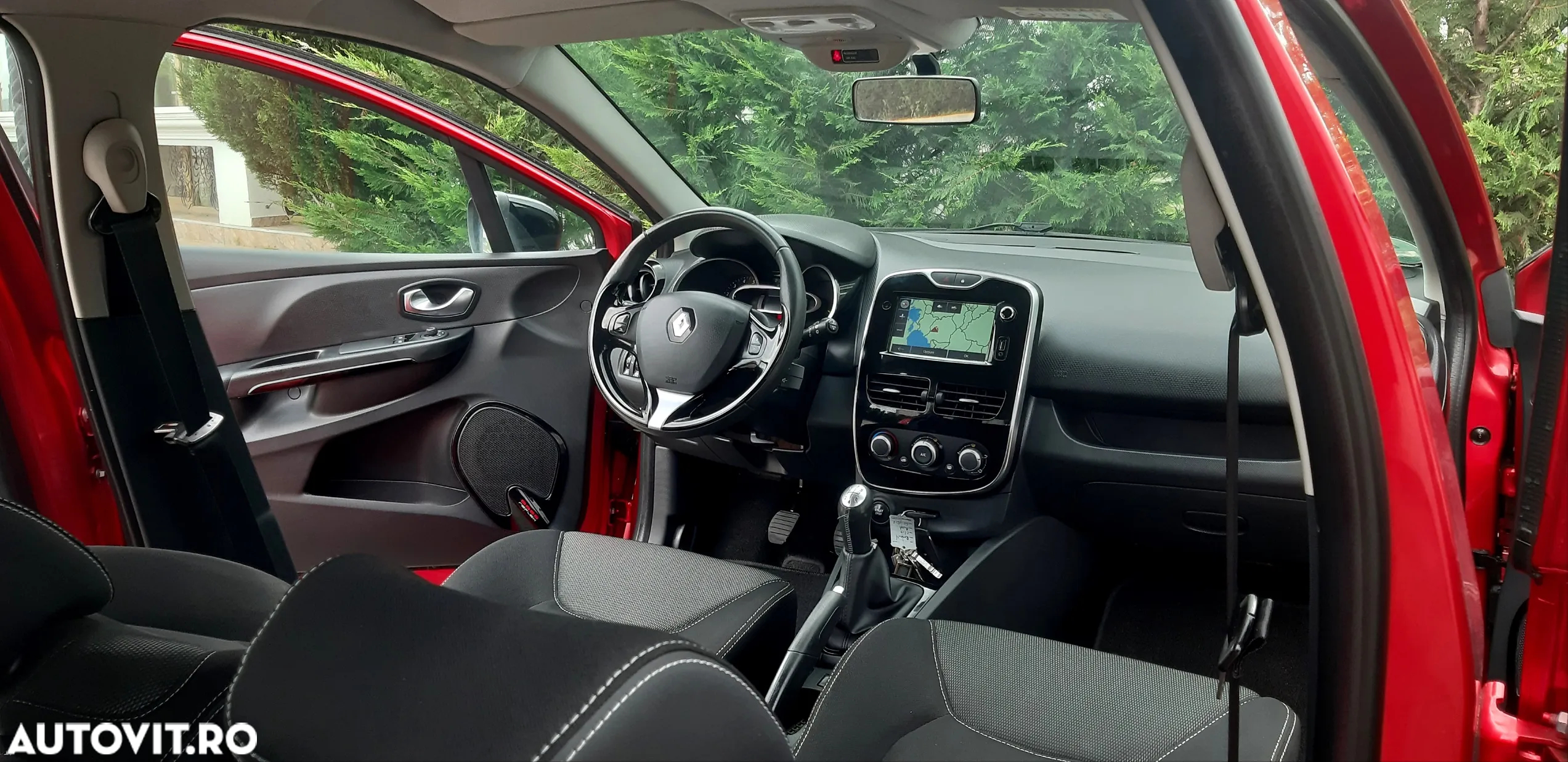 Renault Clio (Energy) dCi 90 Start & Stop INTENS - 8