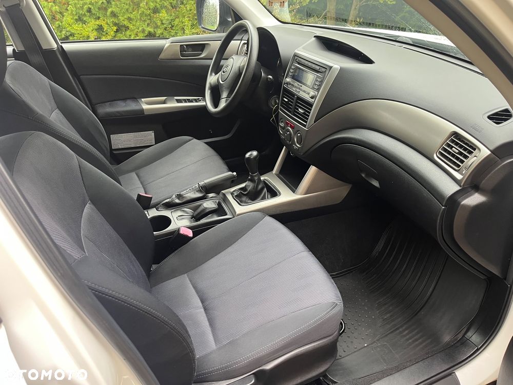 Subaru Forester 2.0i Comfort - 11
