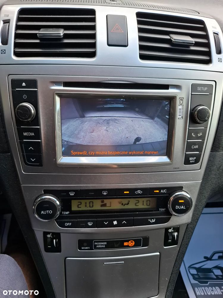 Toyota Avensis - 19