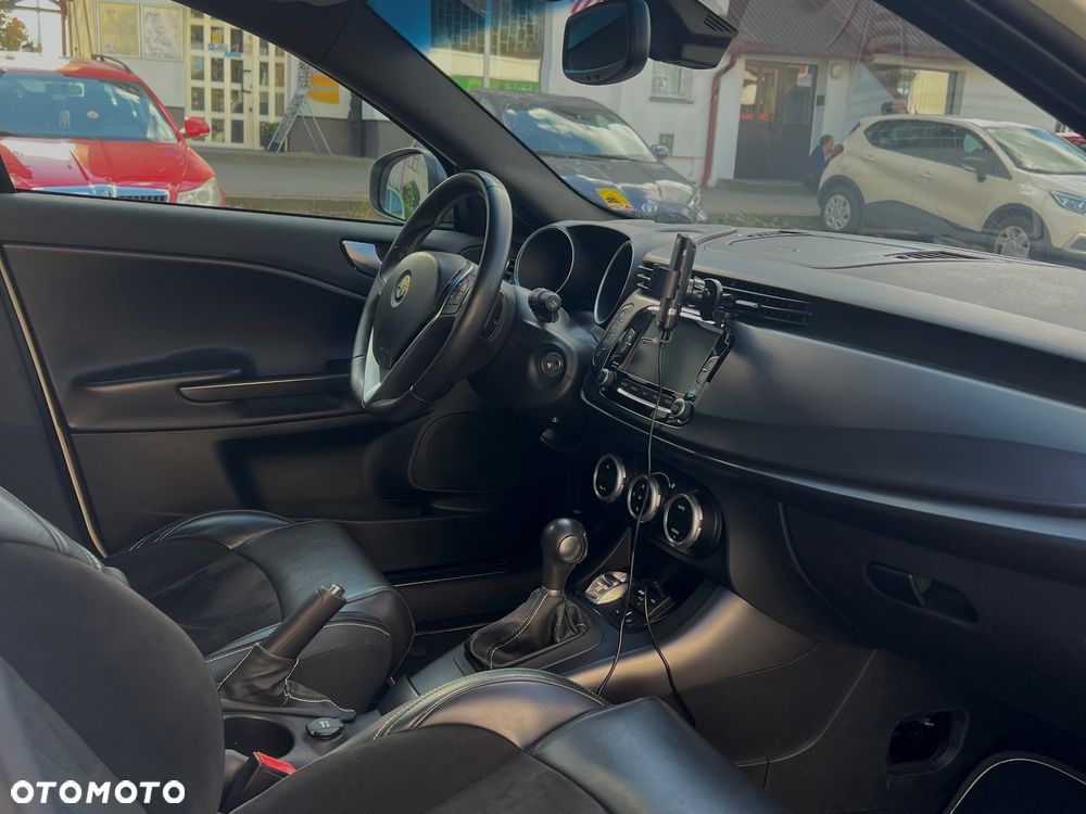 Alfa Romeo Giulietta - 25