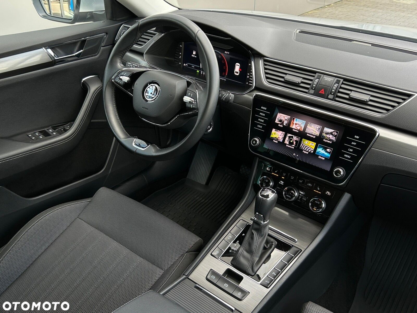 Skoda Superb 2.0 TDI SCR Style DSG - 16