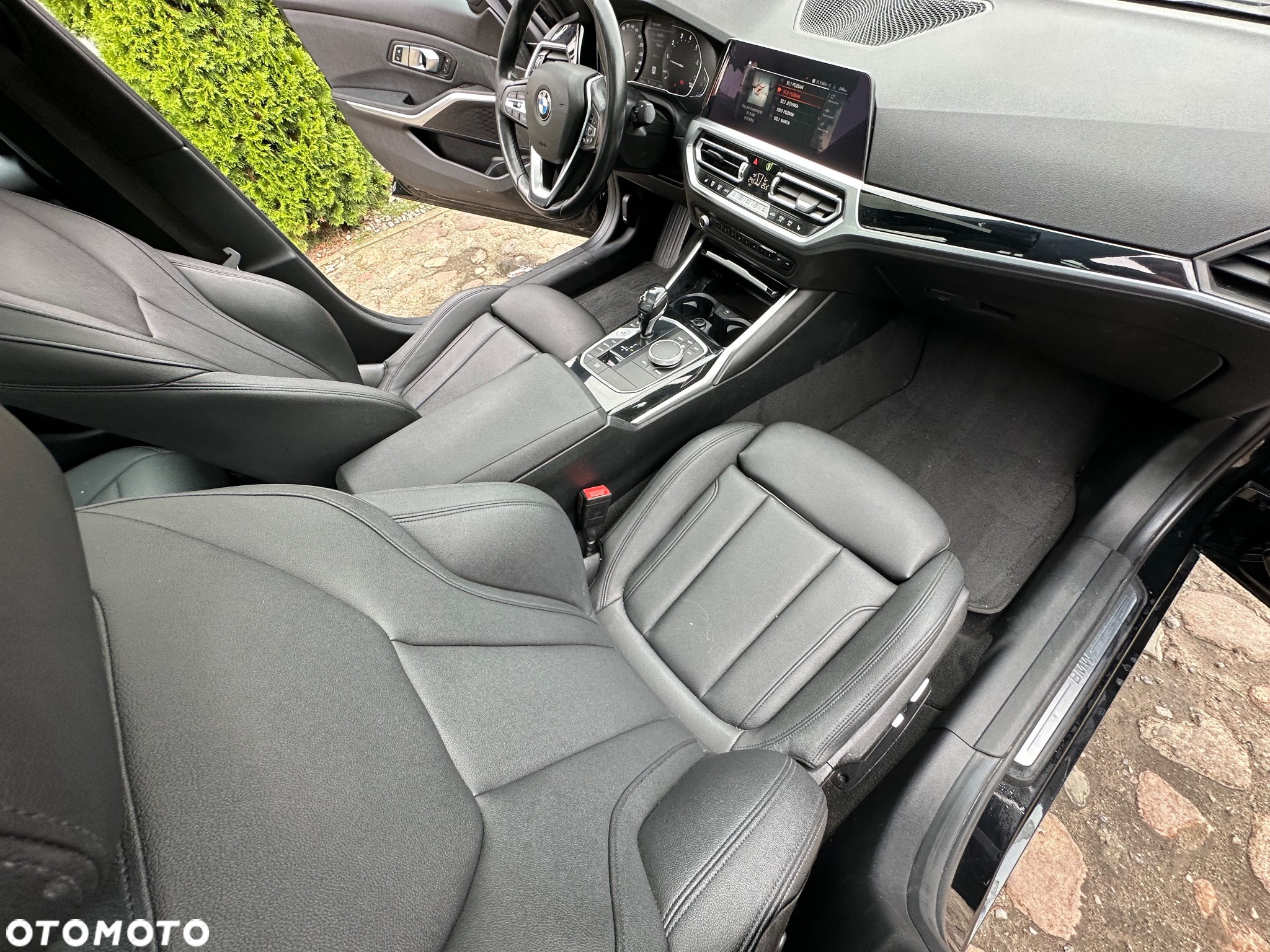 BMW Seria 3 330i - 19