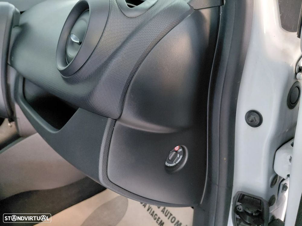 Renault Clio 1.5 DCi Van Iva Dedutível - 22