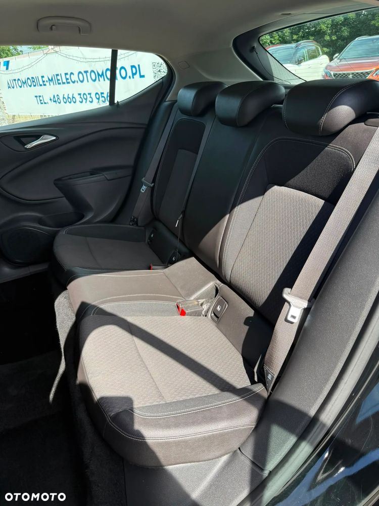 Opel Astra 1.4 Turbo Innovation - 14