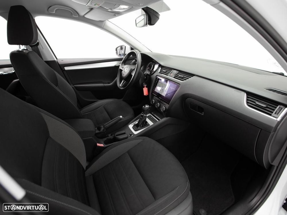 Skoda Octavia Break 2.0 TDI Ambition DSG - 9
