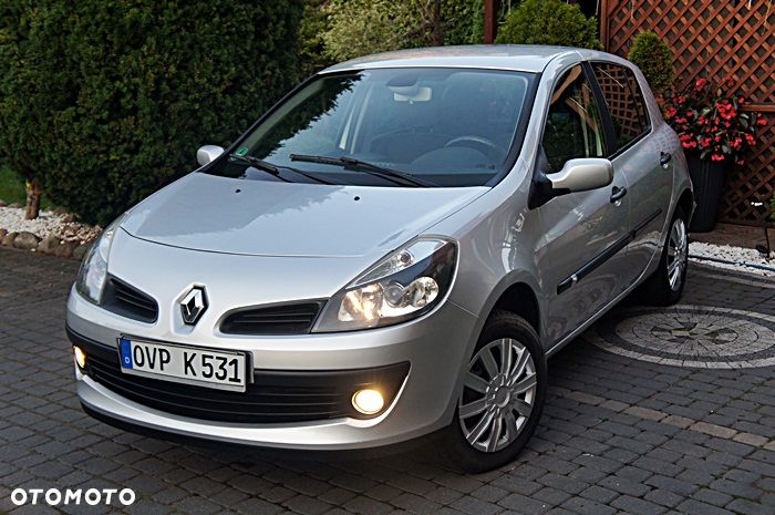 Renault Clio 1.5 dCi Dynamique - 9