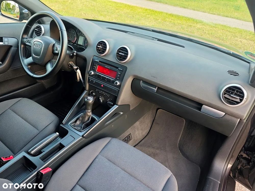 Audi A3 Sportback 1.2 TFSI Attraction - 33