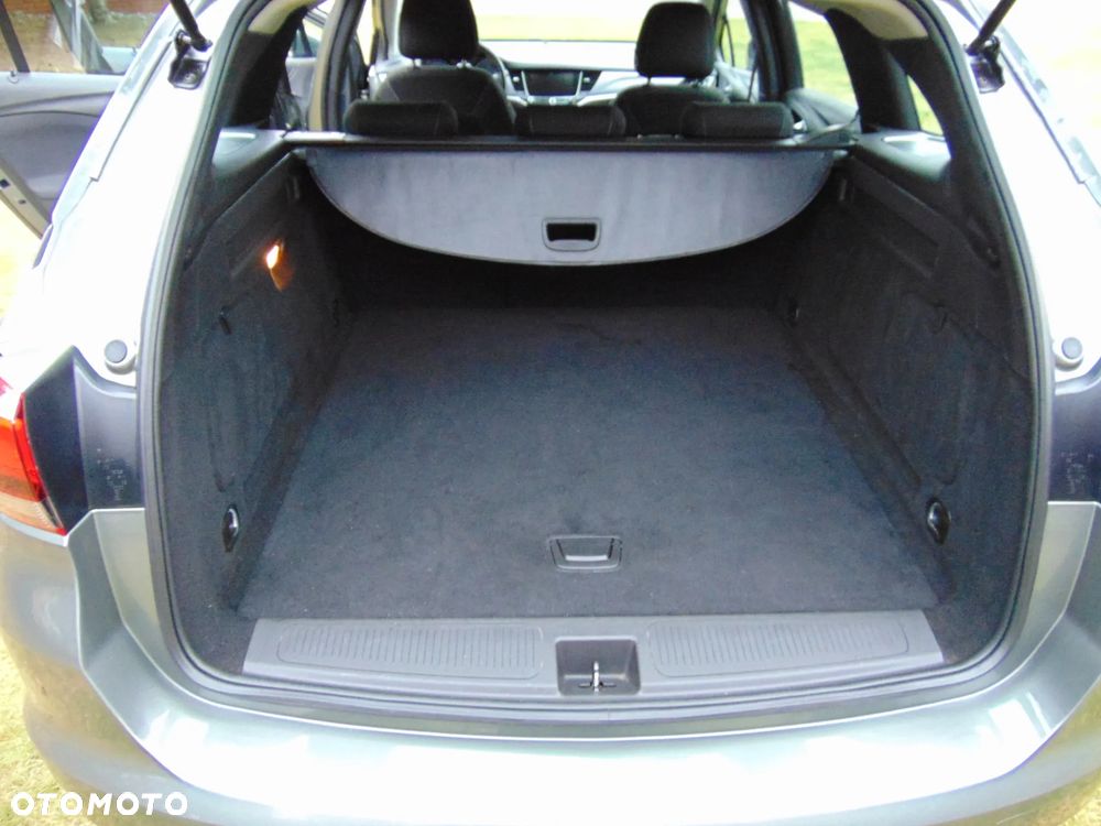 Opel Astra 1.4 Turbo Innovation - 29