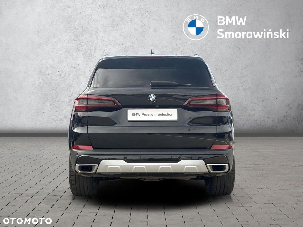 2021 BMW X5 xDrive25d, photograph 4