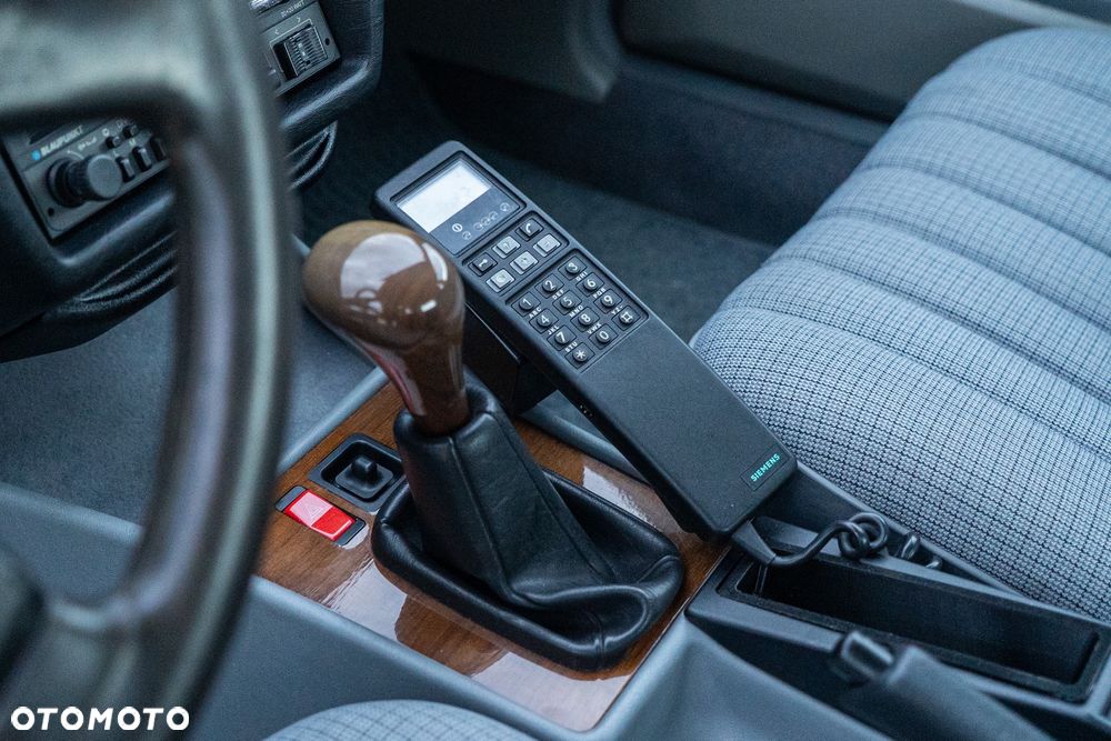 Mercedes-Benz W201 (190) - 9