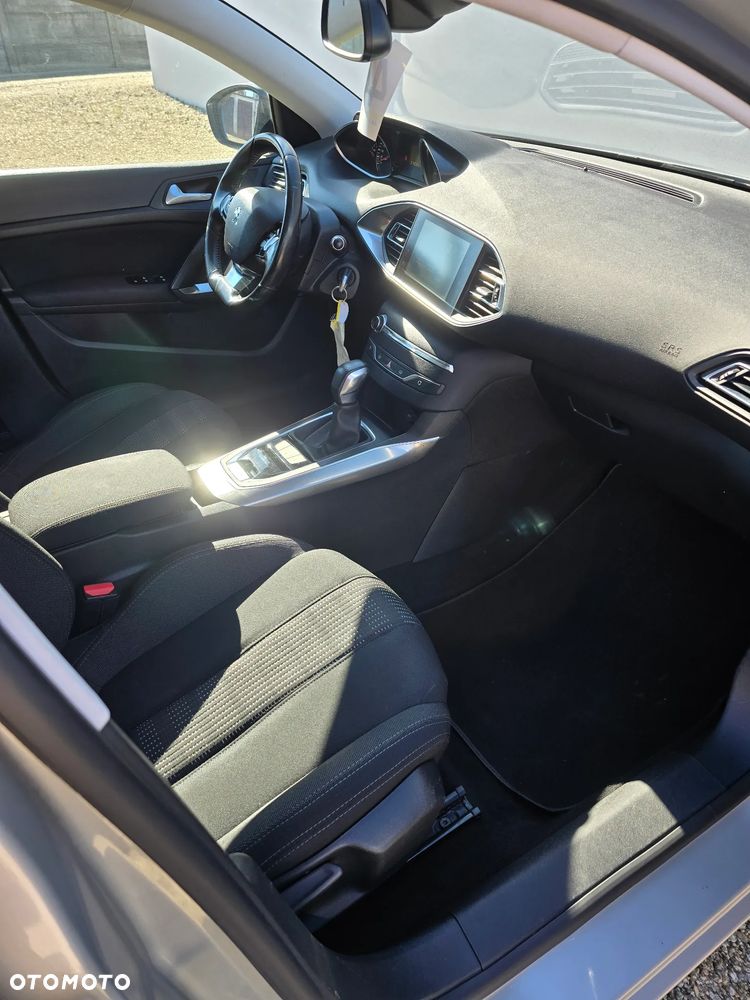 Peugeot 308 - 9