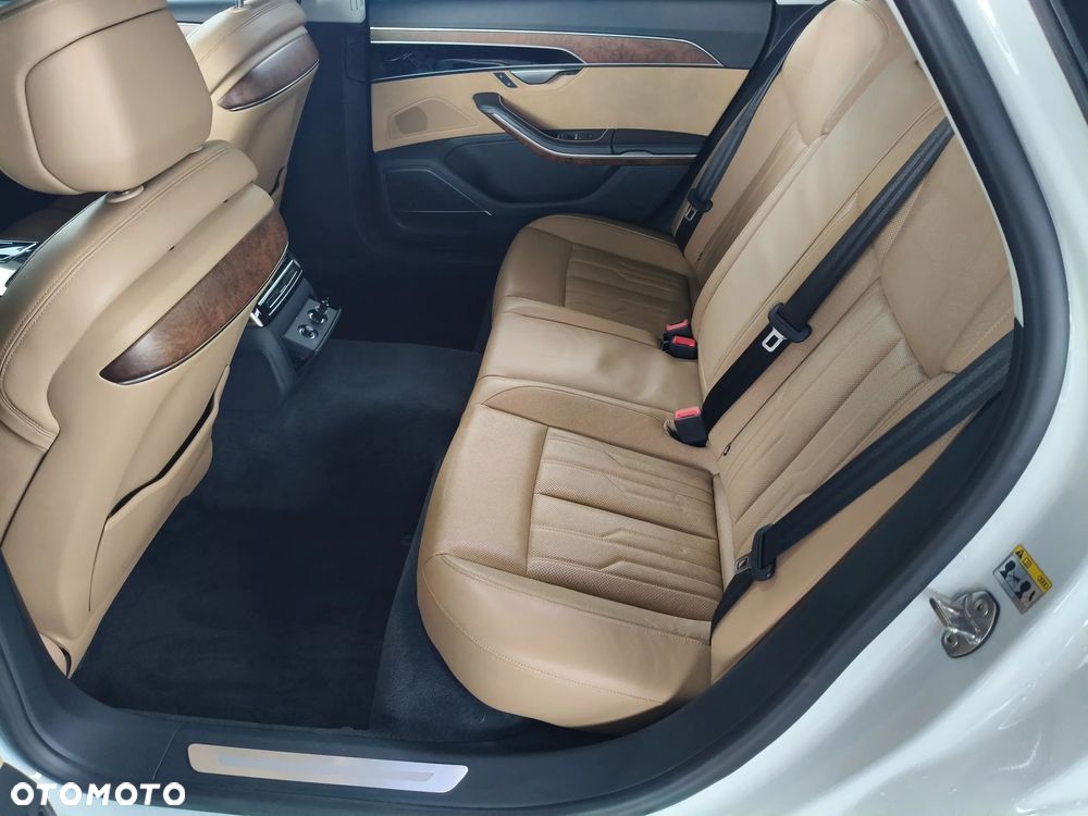 Audi A8 L 55 TFSI mHEV Quattro Tiptr - 15