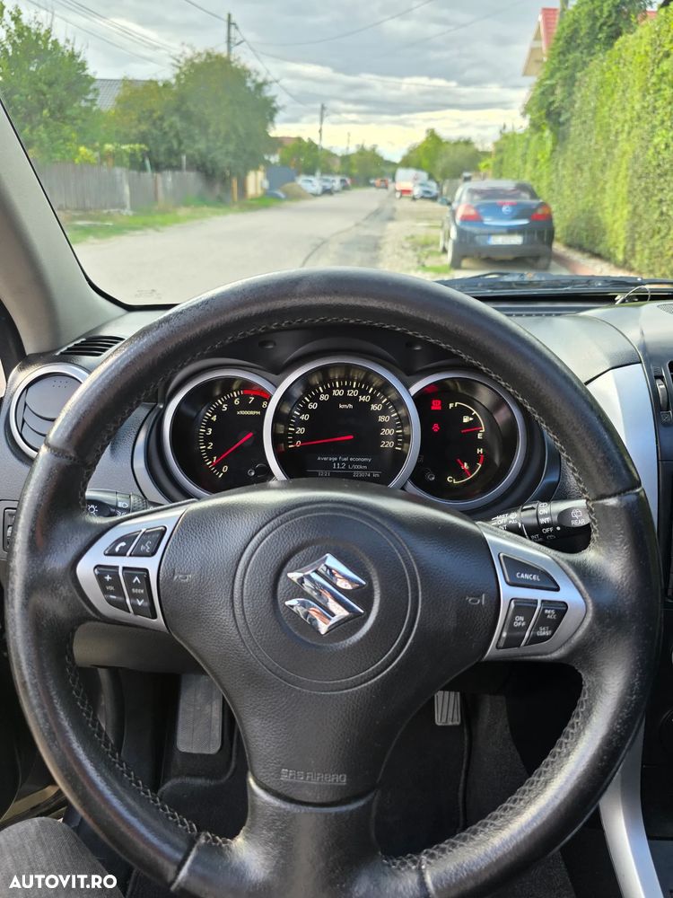 Suzuki Grand Vitara 2.4i JLX - 22