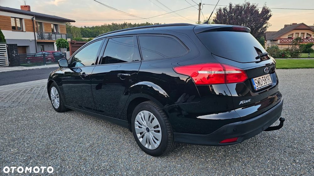 Ford Focus 1.0 EcoBoost Black Edition ASS - 4