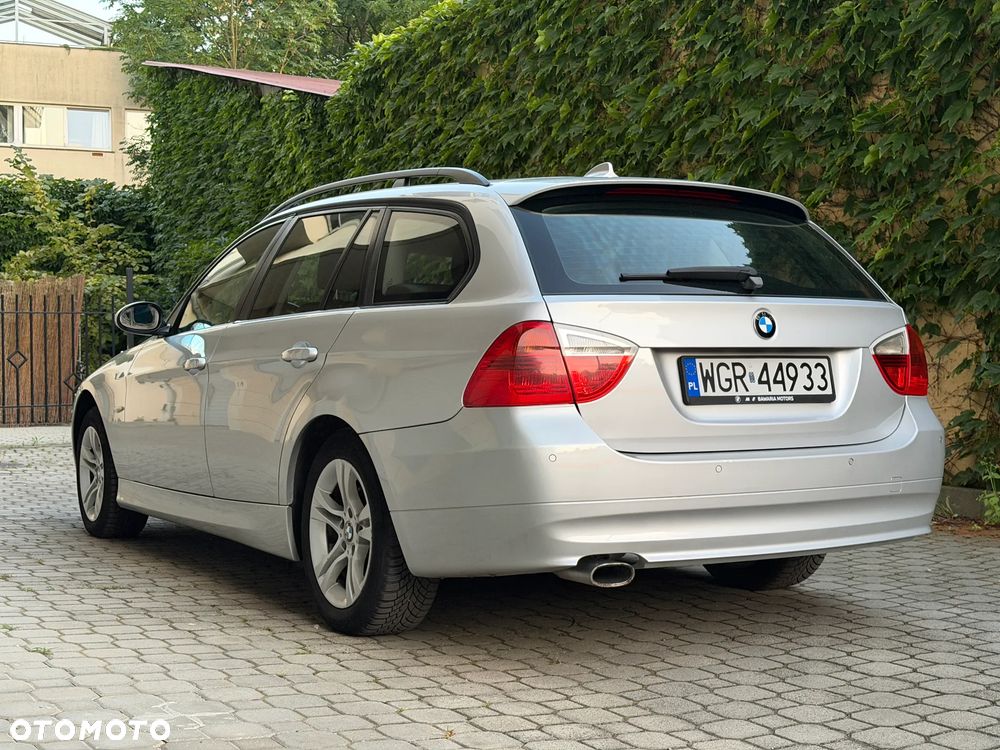 BMW Seria 3 320d DPF - 6