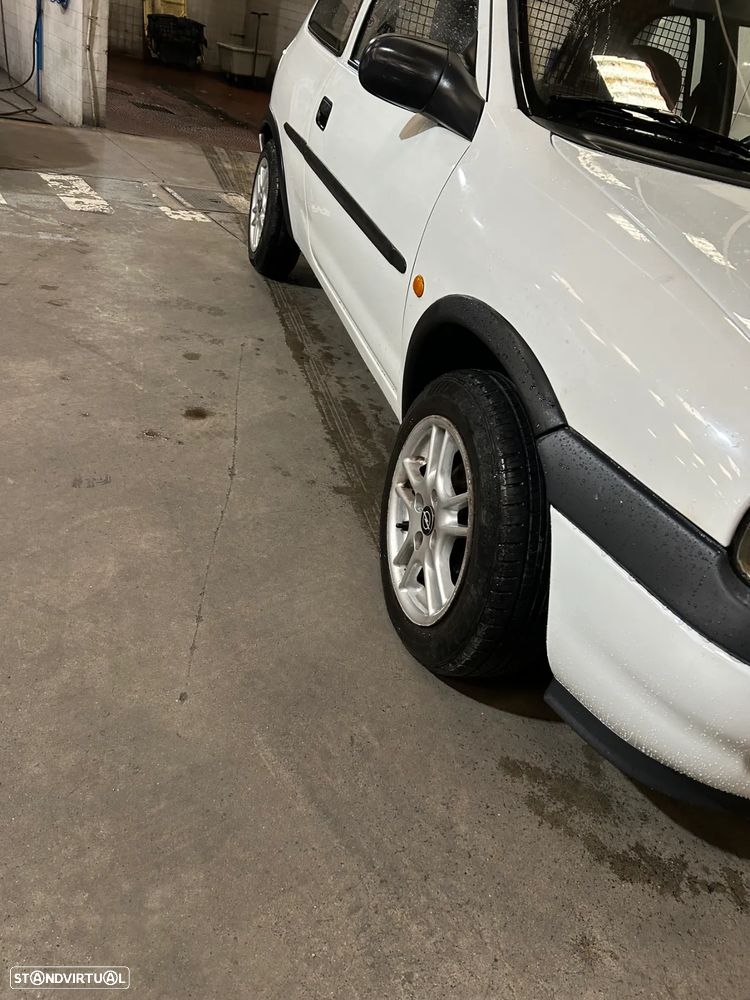 Opel Corsa 1.5 TD - 11