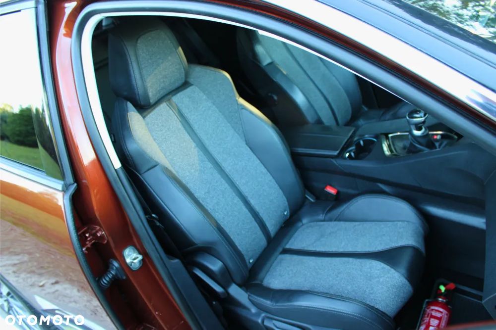 Peugeot 3008 1.6 HDi Active - 21