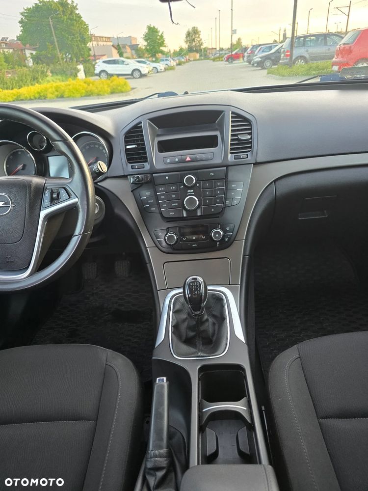 Opel Insignia - 10