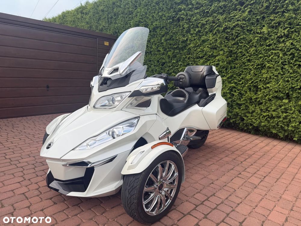 Can-Am Spyder - 1
