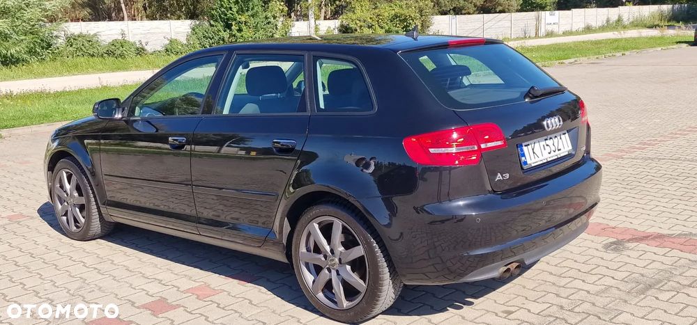Audi A3 Sportback - 8