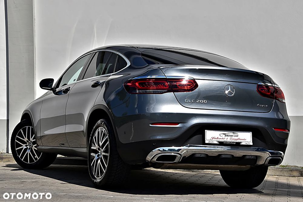 Mercedes-Benz GLC 200 4-Matic - 4