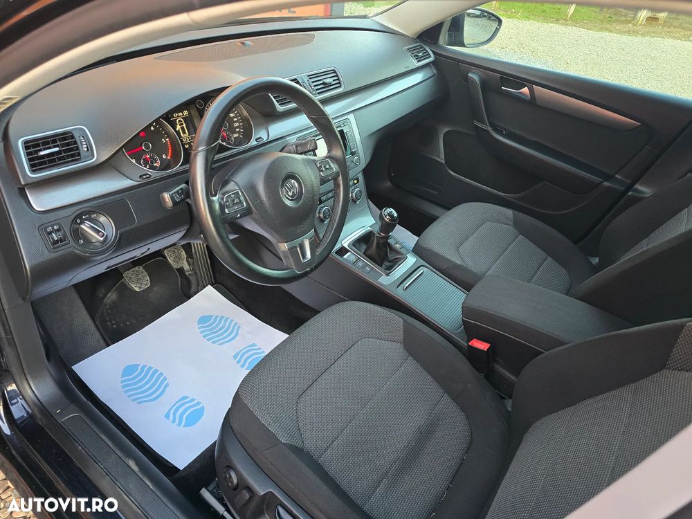 Volkswagen Passat - 5