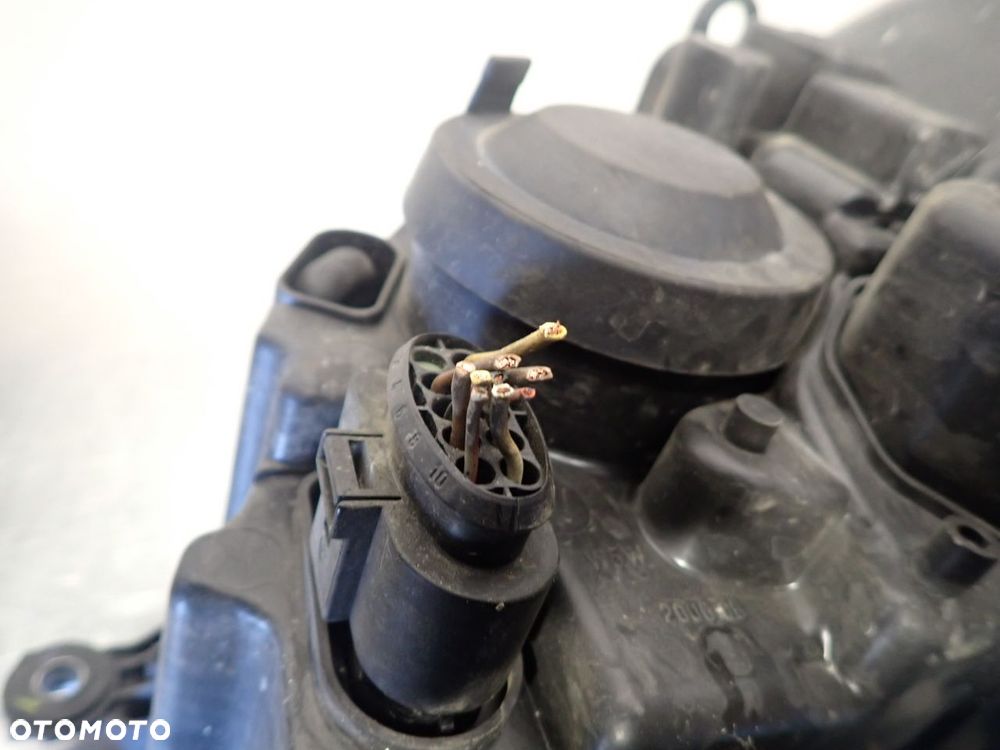 LAMPA PRAWA PRZEDNIA VOLKSWAGEN POLO IV LIFT - 3