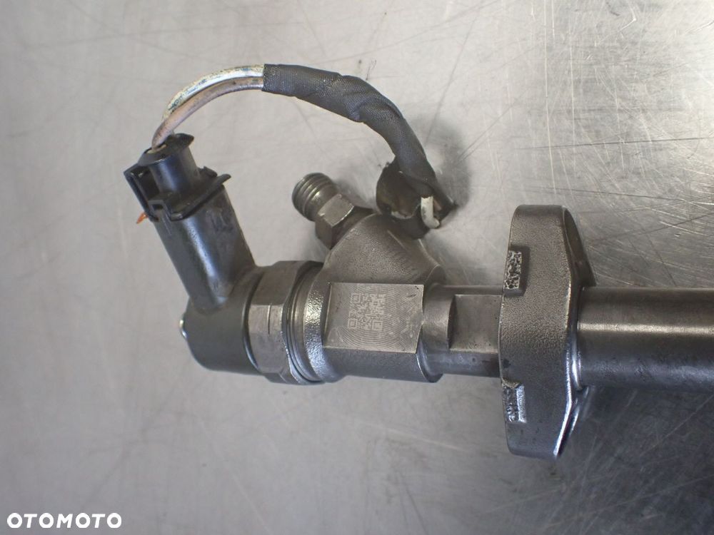 WTRYSK RENAULT LAGUNA 2.2 8200084534 - 4