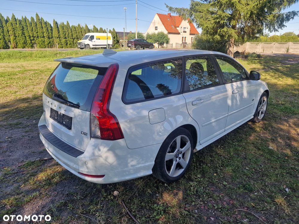 Volvo V50 D2 - 3