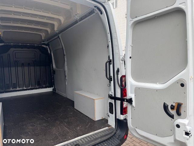 Renault Master L3H3  150 KM - 9