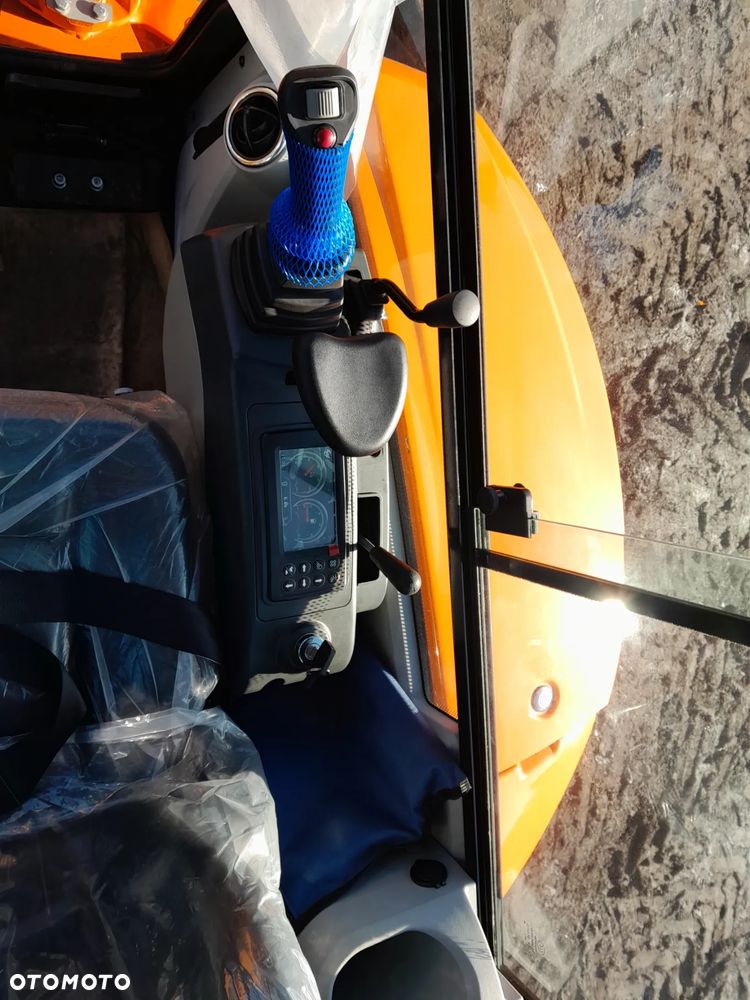 Kubota LONKING CDM6025 - 25