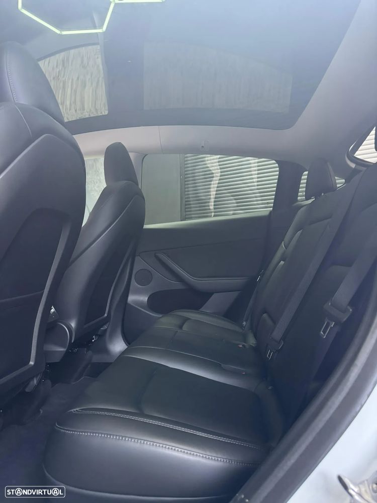 Tesla Model Y Performance Tração Integral - 21