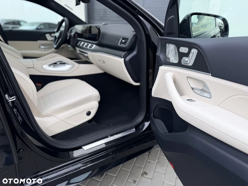 Mercedes-Benz GLE - 26