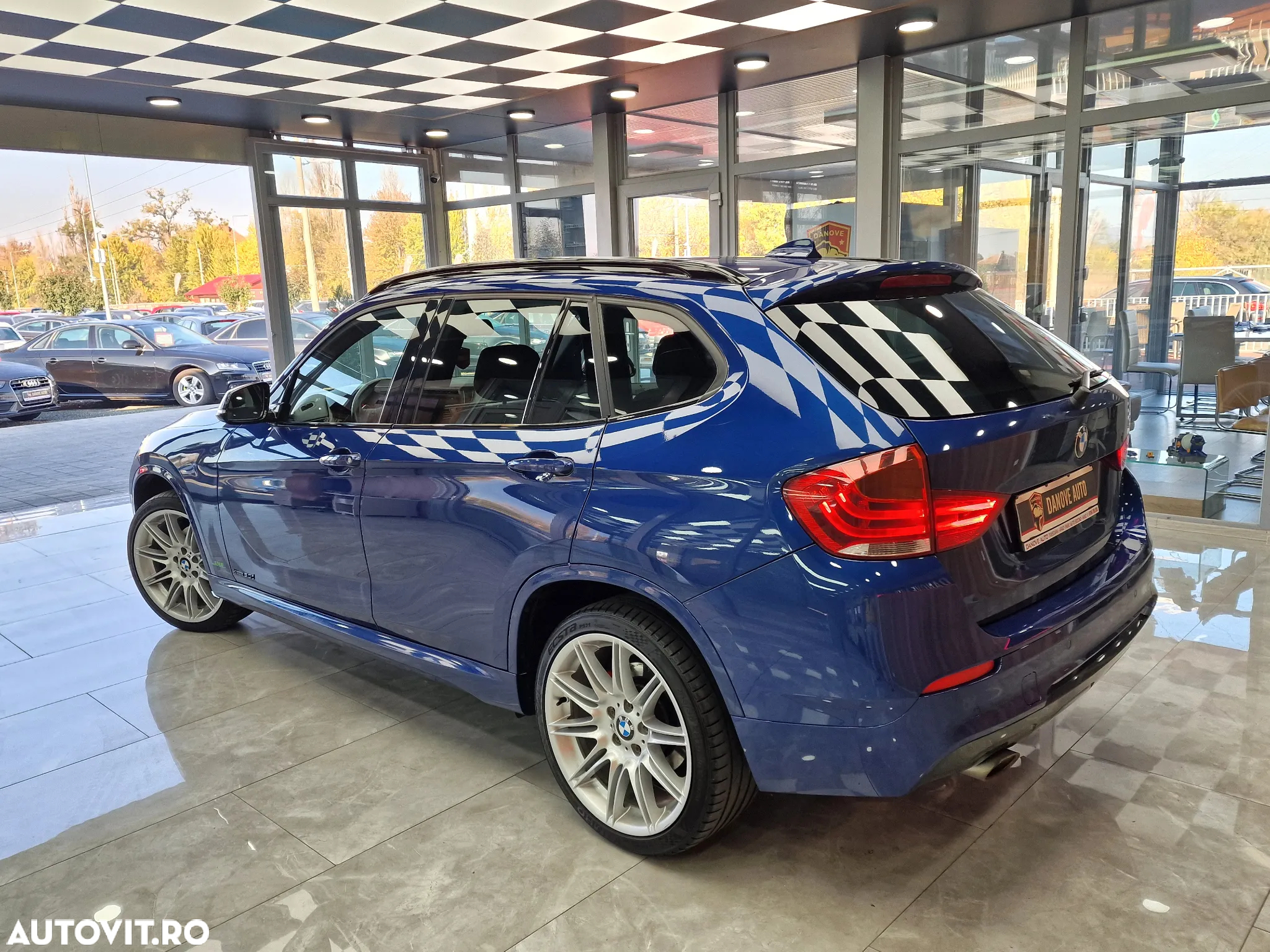 BMW X1 xDrive20d Aut. Sport Line - 10