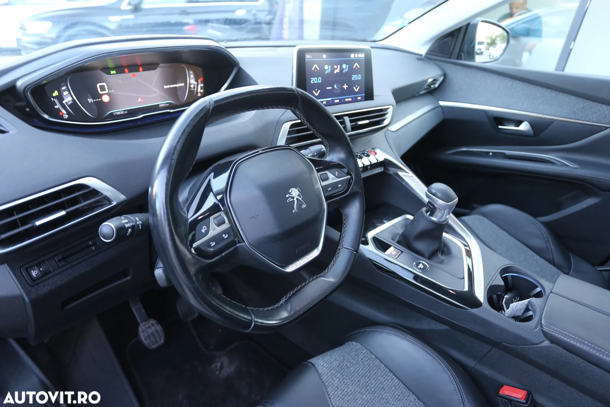 Peugeot 3008 1.2 PureTech Turbo S&S GT-Line - 17