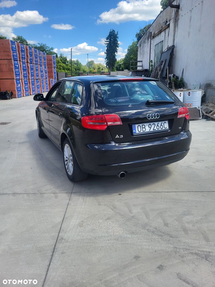 Audi A3 Sportback - 3
