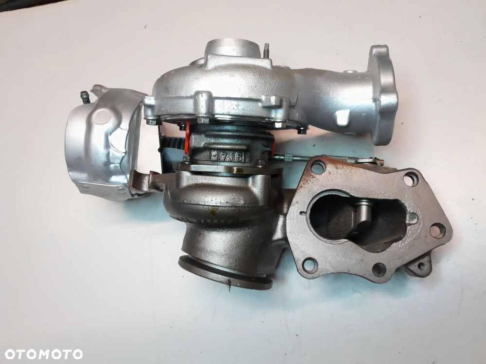 Turbina 1.6  Renault Trafic III Opel Vivaro B Nissan NV300 Fiat Talento 2014- 1.6 DCI BITURBO - 8
