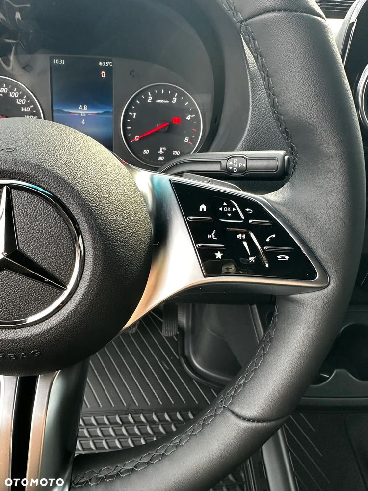 Mercedes-Benz Sprinter 319 CDI Furgon 3665 mm L2H2 - 23