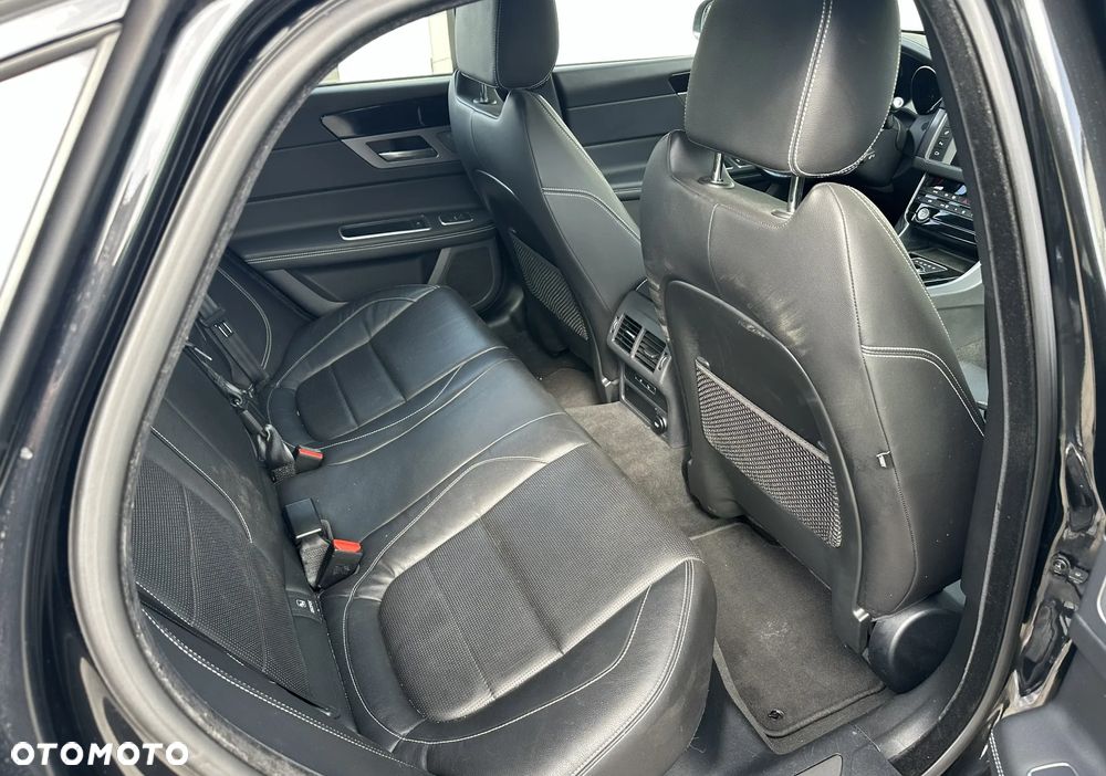 Jaguar XF 30d 300 Sport - 8