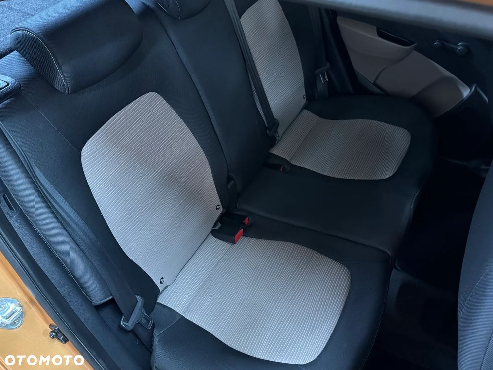 Hyundai i10 - 17