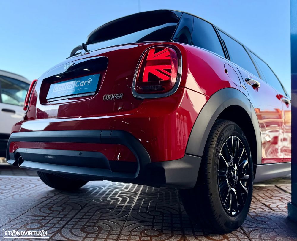 MINI 5 Portas Cooper Auto - 11