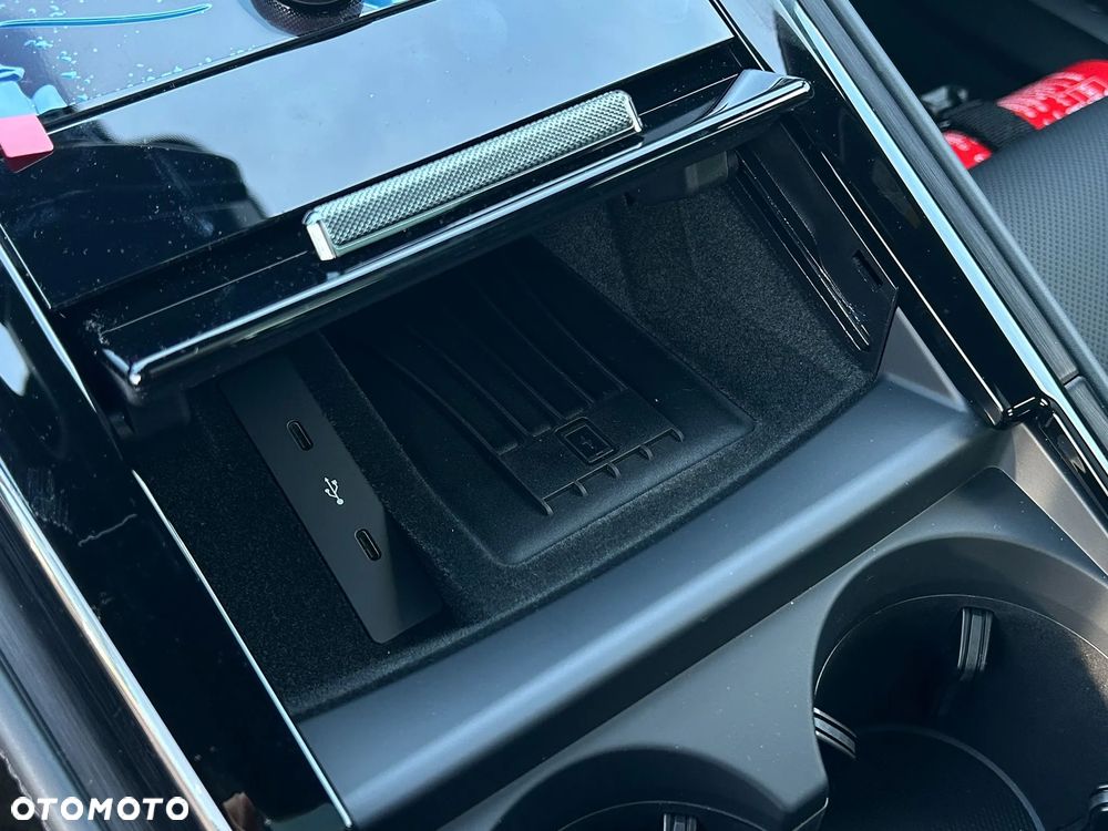 Porsche Panamera 4S E-Hybrid PHEV - 22