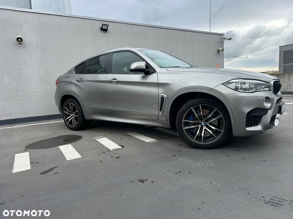 BMW X6M - 6